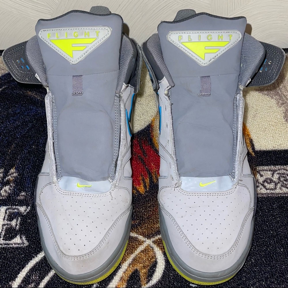 NIKE AIR FLIGHT FALCON